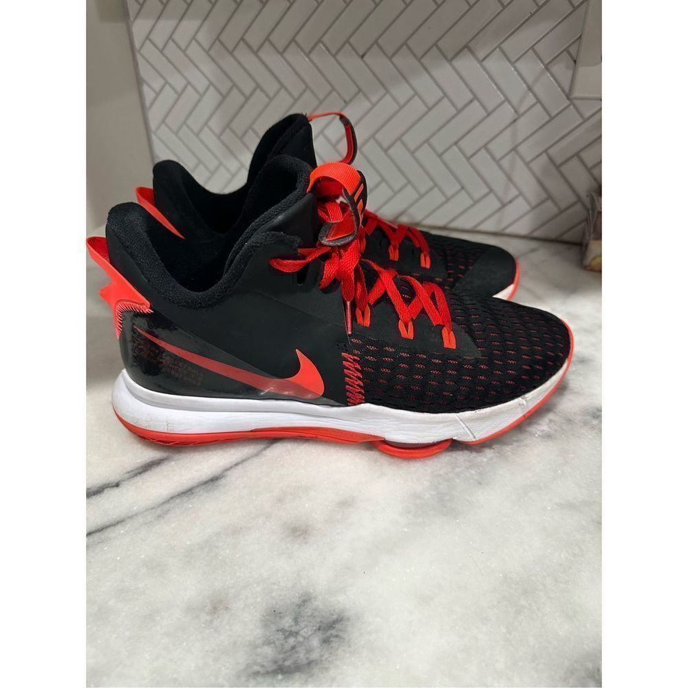 Nike LeBron Witness 5 Basketball Shoes Black Red Sneakers CQ9380-005 Mens 13